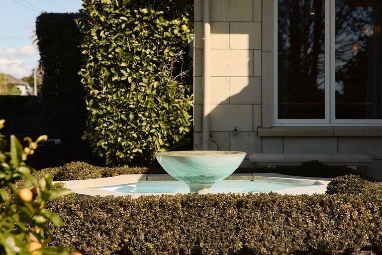 Photo of property in 1 Edgecumbe Road, Tauranga, 3110