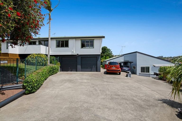 Photo of property in 1 Ngahere Views, Orewa, 0931