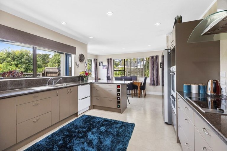Photo of property in 7 Observatory Close, Whitby, Porirua, 5024