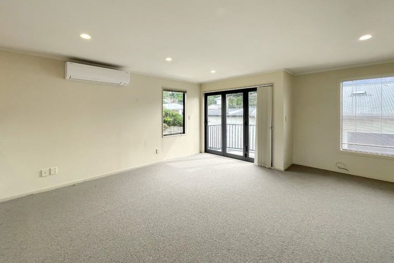 Photo of property in 2/346 The Parade, Island Bay, Wellington, 6023