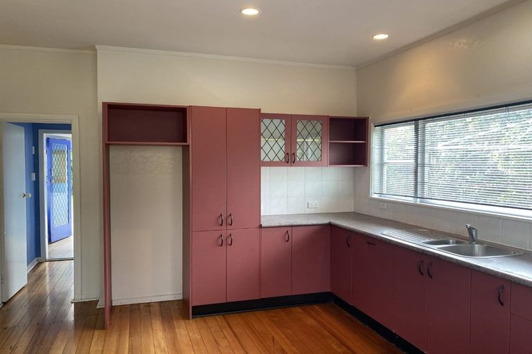 Photo of property in 22 Main Road, Waikanae, 5036