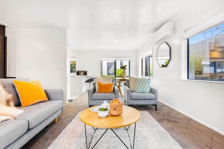 Photo of property in 24a Kotuku Street, Te Atatu Peninsula, Auckland, 0610