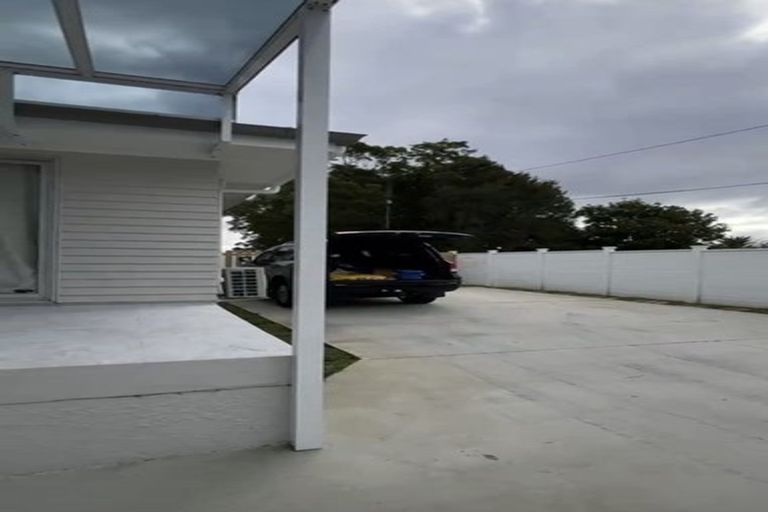 Photo of property in 26 Waimana Avenue, Northcote Point, Auckland, 0627
