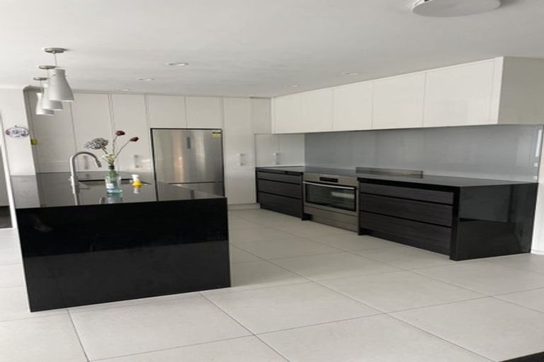 Photo of property in 445 Old Te Atatu Road, Te Atatu Peninsula, Auckland, 0610