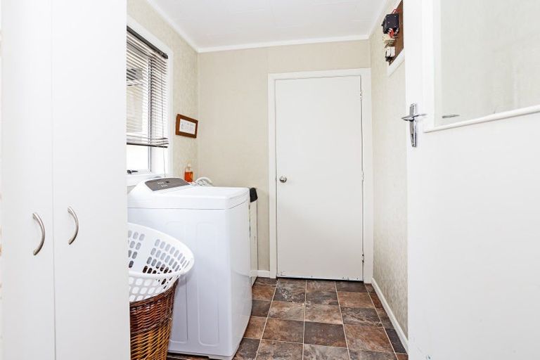 Photo of property in 105 Cunningham Crescent, Grasmere, Invercargill, 9810