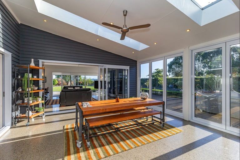 Photo of property in 342a Tararua Road, Levin, 5571