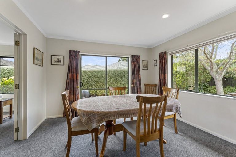 Photo of property in 9 Leigh Place, Paraparaumu Beach, Paraparaumu, 5032