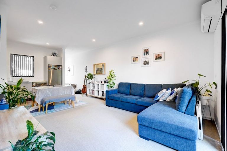Photo of property in 14 Fordham Street, Beach Haven, Auckland, 0626