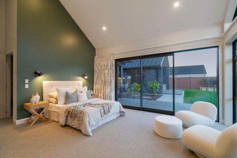 Photo of property in 26 Phoenix Palms Grove, Levin, 5510