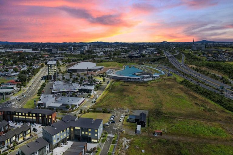 Photo of property in 8/1 Coral Tree Avenue, Wiri, Auckland, 2104