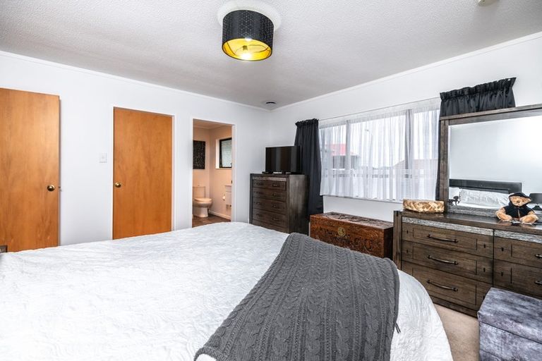 Photo of property in 60 Erris Street, Johnsonville, Wellington, 6037