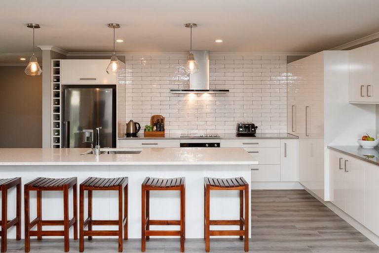 Photo of property in 20 Pegasus Place, Kelvin Grove, Palmerston North, 4414