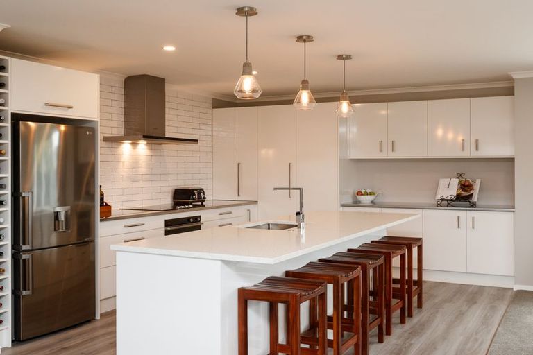 Photo of property in 20 Pegasus Place, Kelvin Grove, Palmerston North, 4414