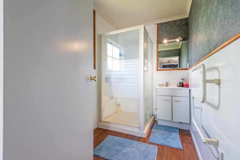 Photo of property in 18 Rose Place, Awapuni, Palmerston North, 4412