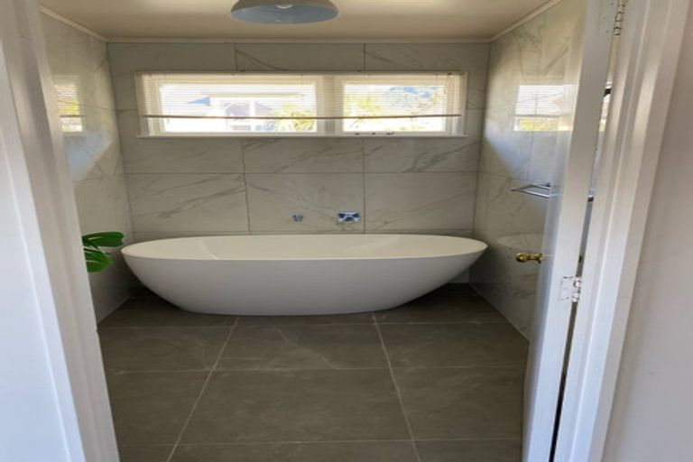 Photo of property in 689 Frankton Road, Queenstown, 9300