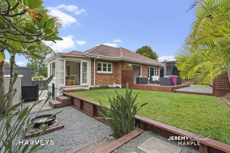 Photo of property in 19a/1 Woodvale Road, Glen Eden, Auckland, 0602