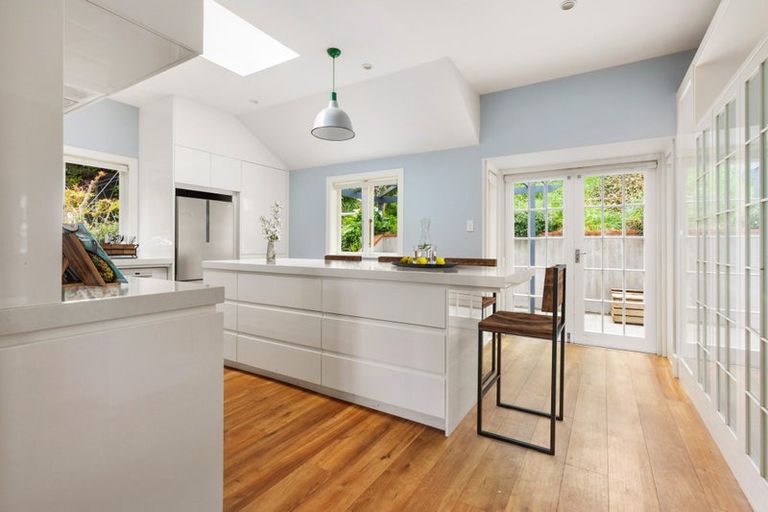 Photo of property in 26 Fitzroy Street, Wadestown, Wellington, 6012