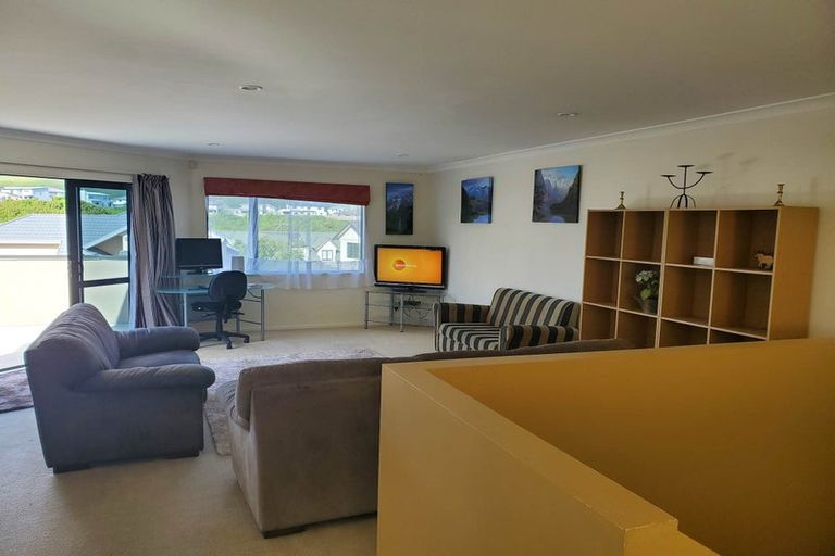 Photo of property in 14 Claverton Grove, Churton Park, Wellington, 6037