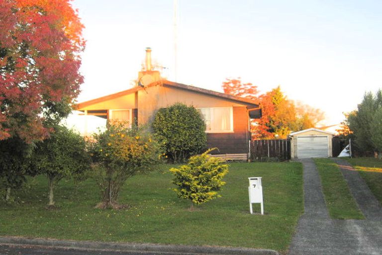 Photo of property in 7 Ngatuku Place, Tokoroa, 3420