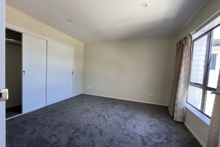 Photo of property in 367c Don Buck Road, Massey, Auckland, 0614