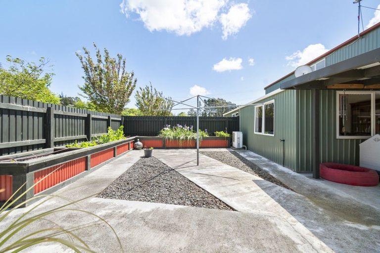 Photo of property in 25 Godley Street, Halcombe, Feilding, 4779