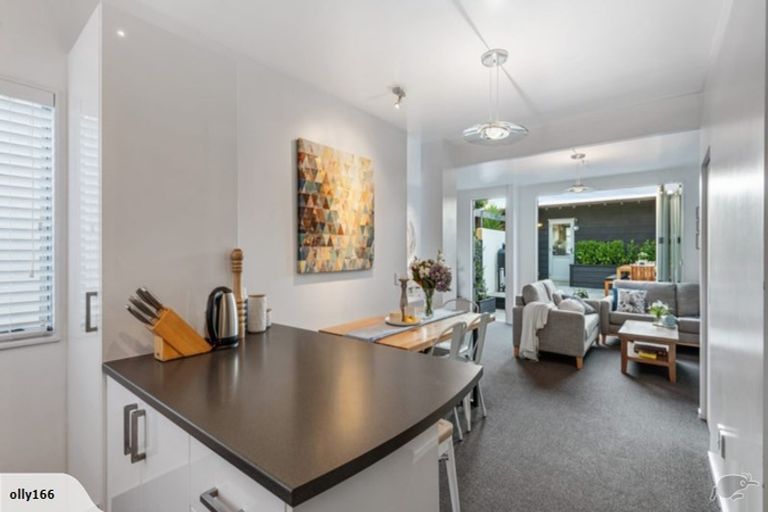 Photo of property in 14 Kirikiri Lane, East Tamaki, Auckland, 2013