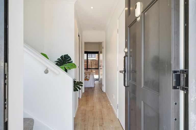 Photo of property in St Claire Village, 209/172 Mcleod Road, Te Atatu South, Auckland, 0610