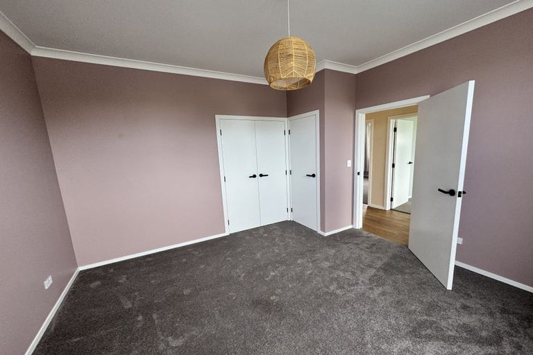 Photo of property in 19 Lyn Street, Lynmouth, New Plymouth, 4310