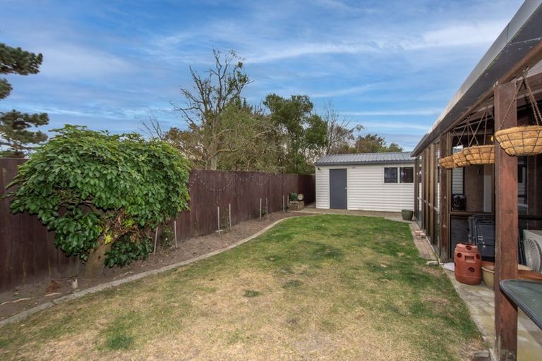 Photo of property in 2/74 Inwoods Road, Parklands, Christchurch, 8083