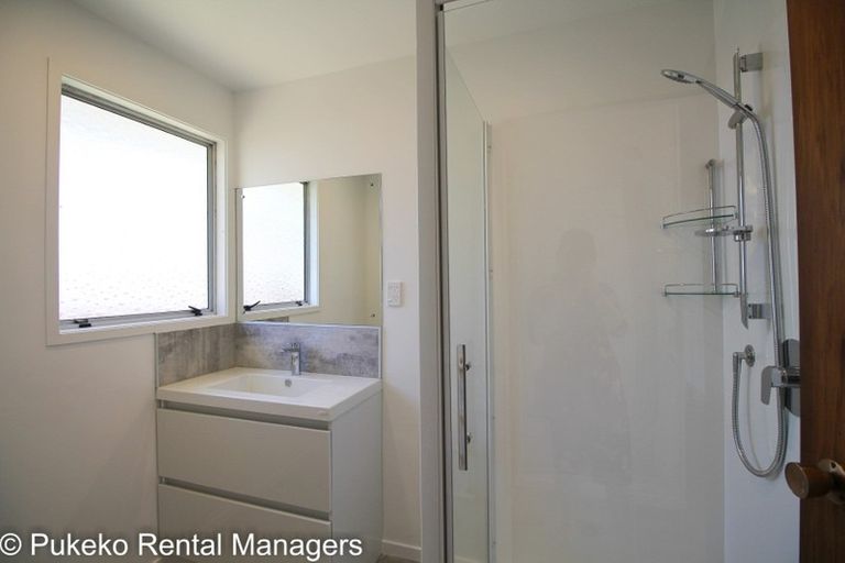Photo of property in 33 Lendenfeld Drive, Papatoetoe, Auckland, 2025