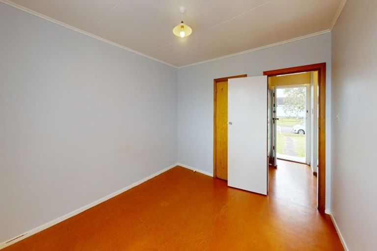 Photo of property in 63 Titoki Street, Castlecliff, Whanganui, 4501