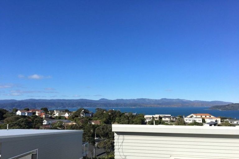 Photo of property in 22 Mandalay Terrace, Khandallah, Wellington, 6035