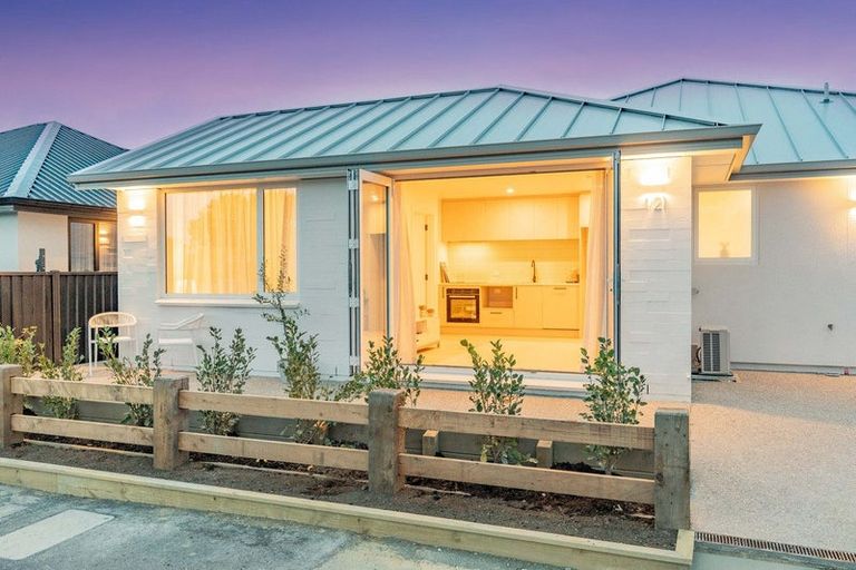 Photo of property in 1/21 Church Street, Devonport, Auckland, 0624