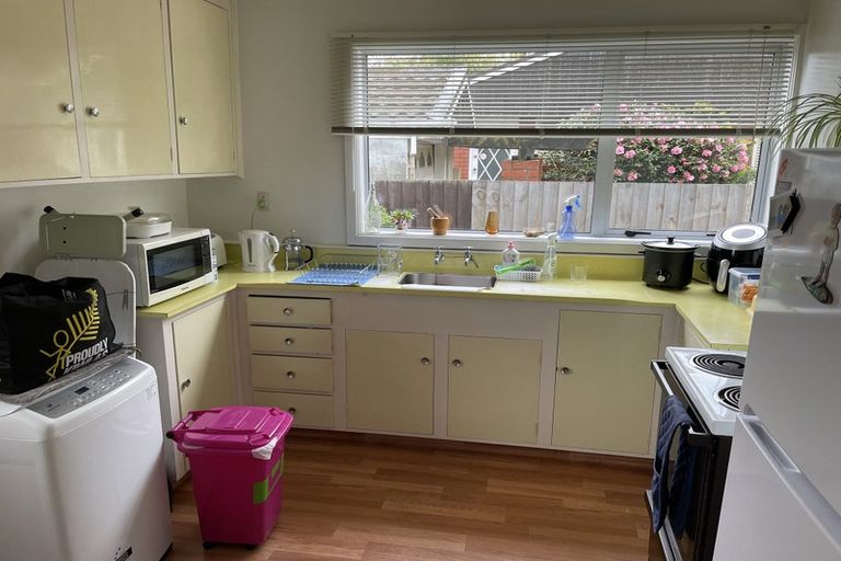 Photo of property in 2/23 Donald Place, St Albans, Christchurch, 8014