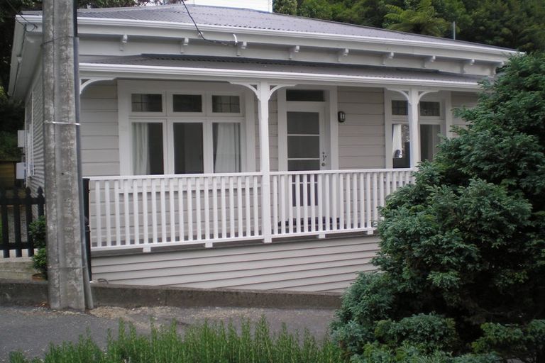 Photo of property in 28 Patanga Crescent, Thorndon, Wellington, 6011