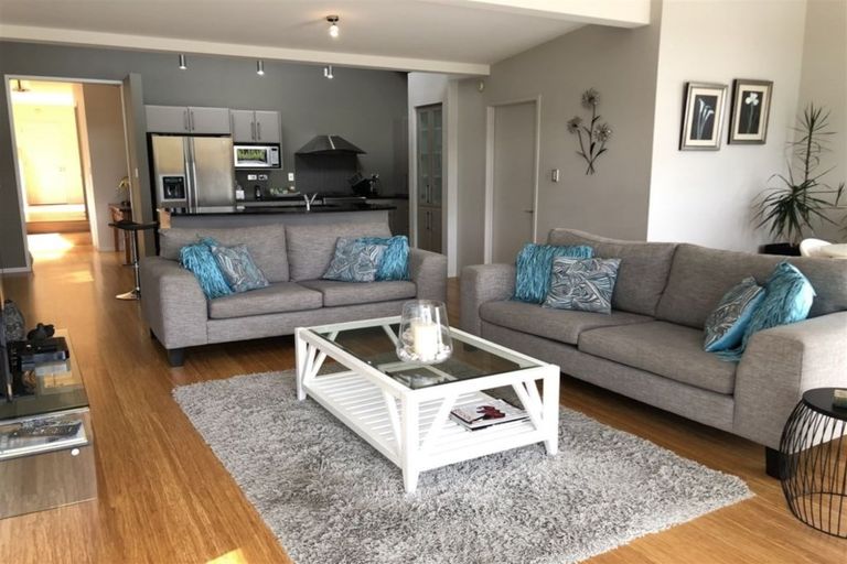 Photo of property in 37a Mount Avenue, Pauanui, Hikuai, 3579