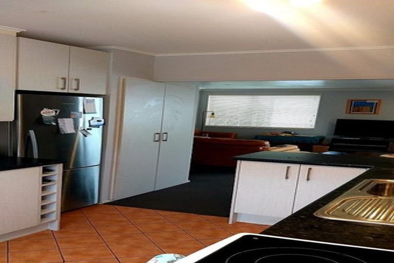 Photo of property in 4/1 Akehurst Avenue, New Lynn, Auckland, 0600