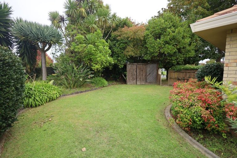 Photo of property in 2 Brodie Place, Bethlehem, Tauranga, 3110
