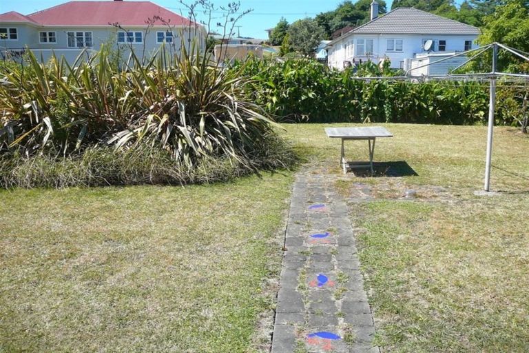 Photo of property in 12 Davies Street, Paeroa, 3600