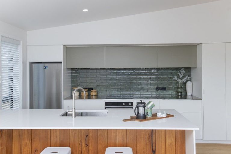 Photo of property in 38 Mangamoteo Street, Lytton West, 4071