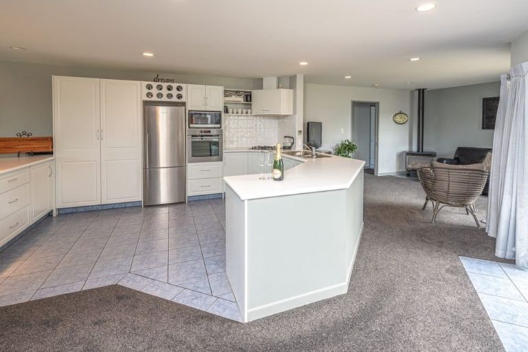 Photo of property in 43 Kakaho Drive, Tawhero, Whanganui, 4501