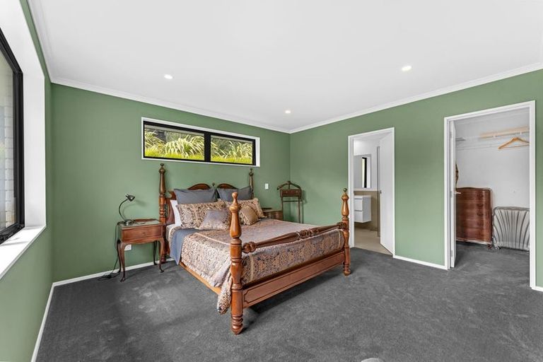 Photo of property in 135 Harriet Johnston Drive, Pokeno, 2402