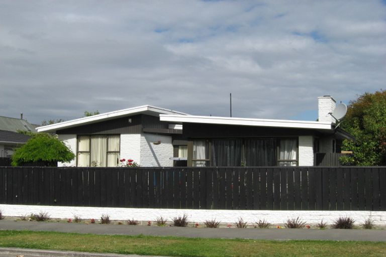 Photo of property in 48 Glenharrow Avenue, Avonhead, Christchurch, 8042