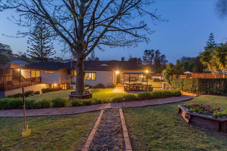 Photo of property in 181b Titirangi Road, Titirangi, Auckland, 0604