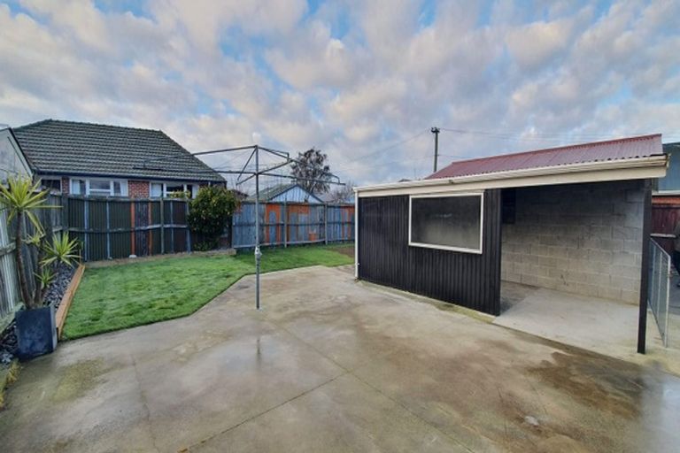 Photo of property in 28 Pauline Street, Linwood, Christchurch, 8062