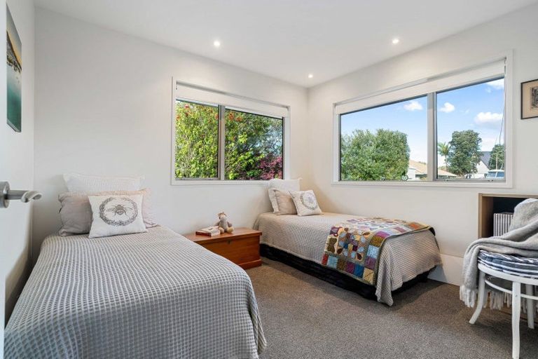 Photo of property in 7 Pleasant Place, Pauanui, Hikuai, 3579