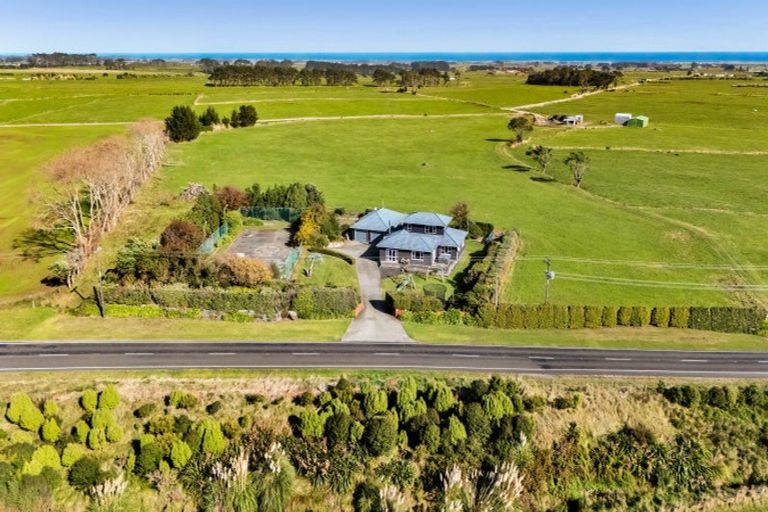 Photo of property in 2775 Eltham Road, Te Kiri, Opunake, 4682