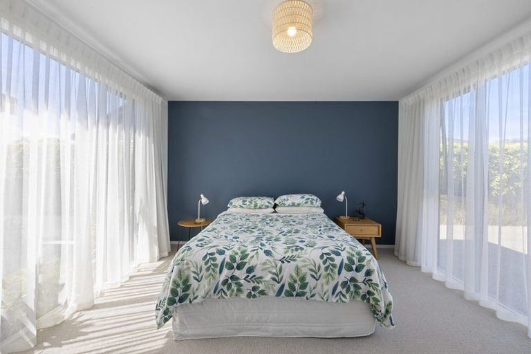 Photo of property in 75 Links Drive, Waiwhakaiho, New Plymouth, 4312