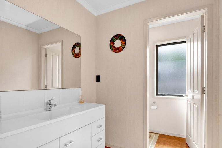 Photo of property in 12b Marlin Terrace, Bell Block, New Plymouth, 4312
