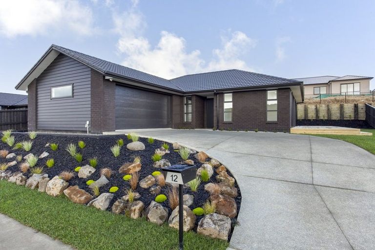 Photo of property in 12 Porokaiwhiri Avenue, Helensville, 0800